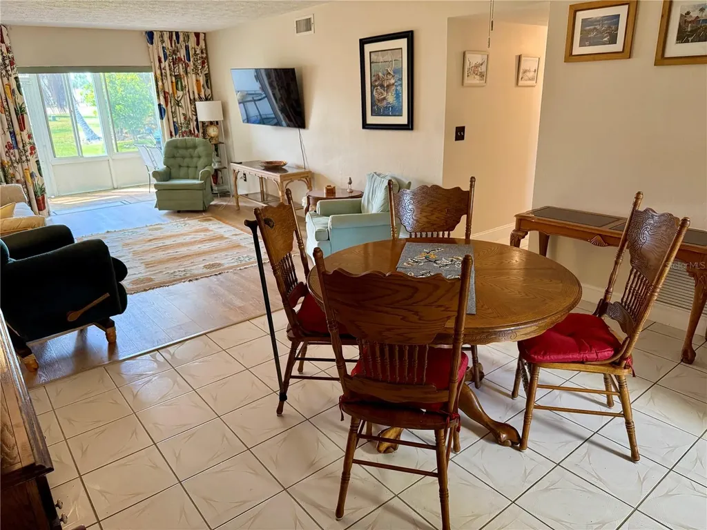 806 SE 46th Street Cape Coral FL 33904