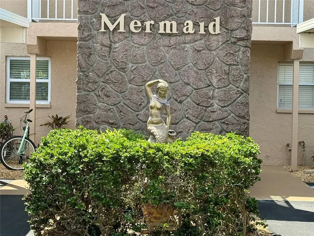 806 SE 46th Street Cape Coral FL 33904