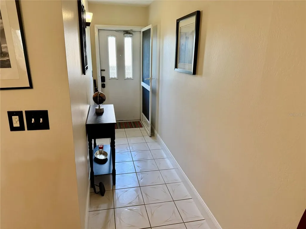 806 SE 46th Street Cape Coral FL 33904