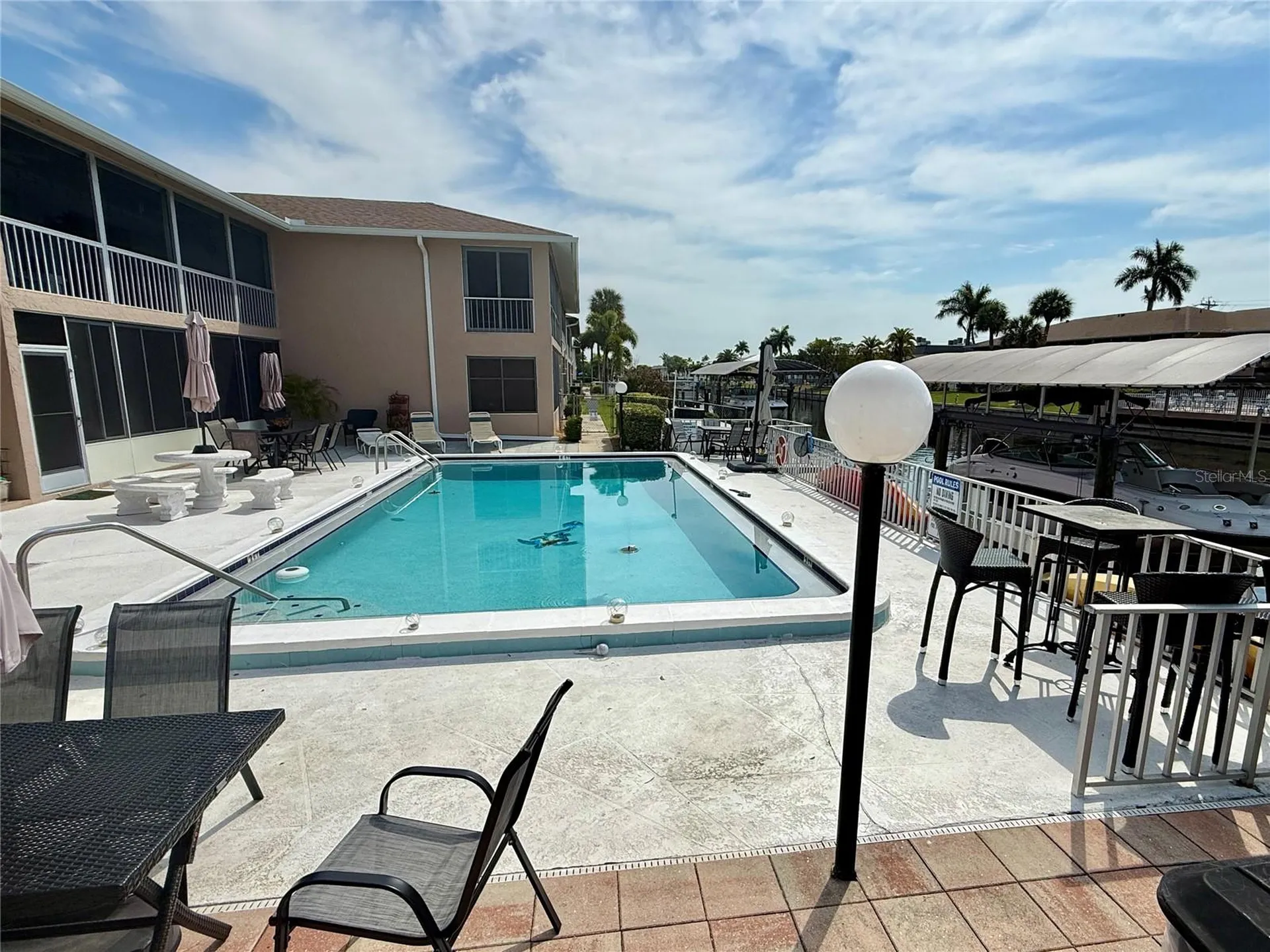 806 SE 46th Street Cape Coral FL 33904