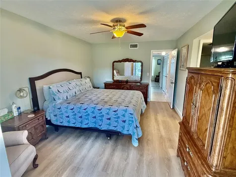 806 SE 46th Street Cape Coral FL 33904