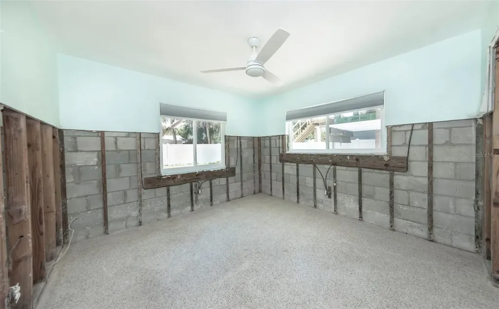 875 Bruce Avenue Clearwater FL 33767