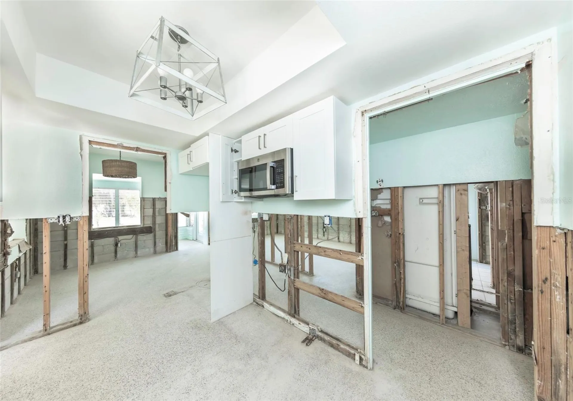 875 Bruce Avenue Clearwater FL 33767