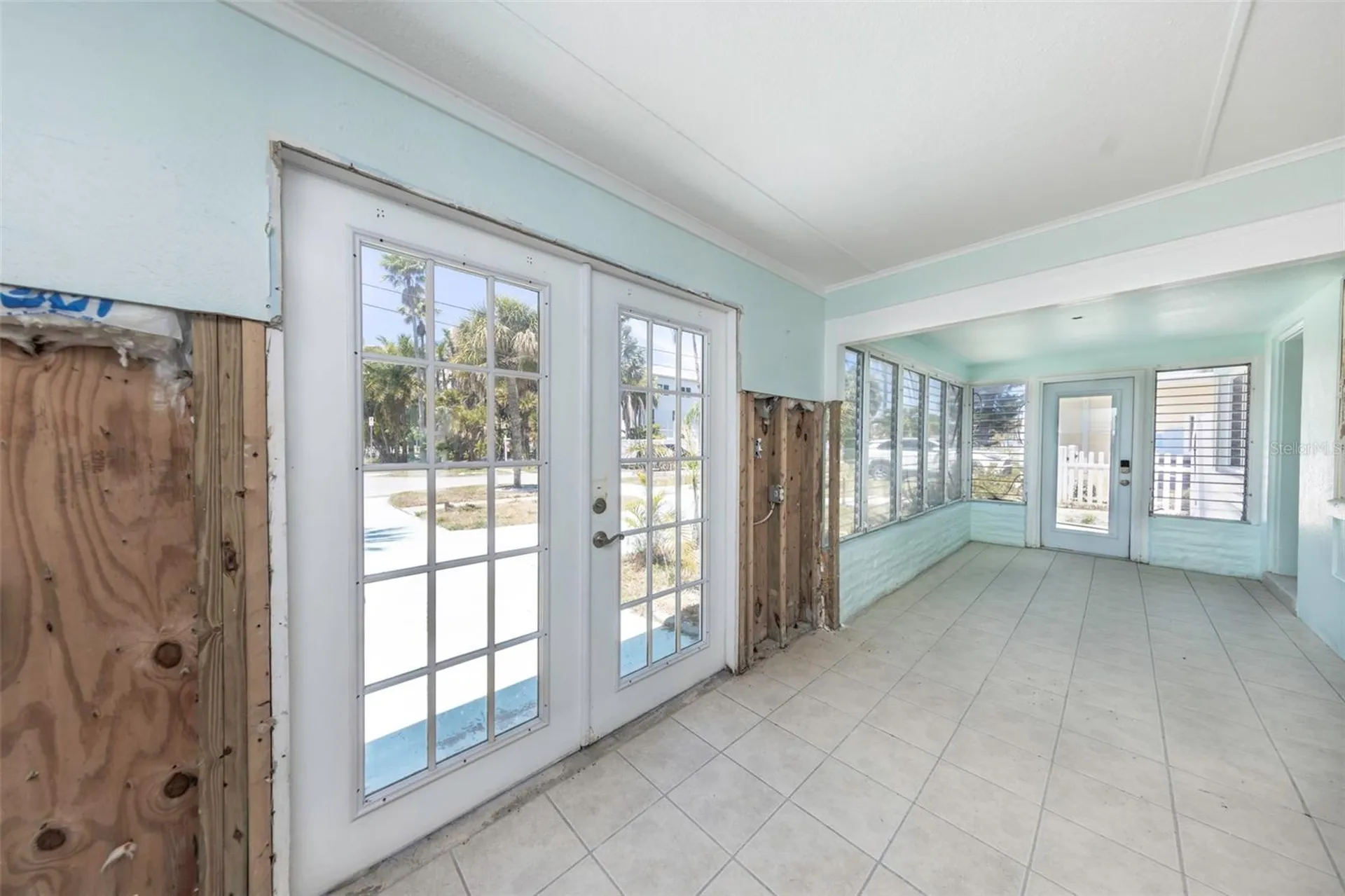 875 Bruce Avenue Clearwater FL 33767