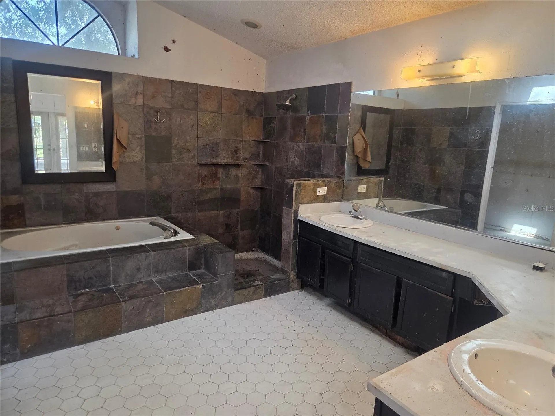 7741 Pointview Circle Orlando FL 32836