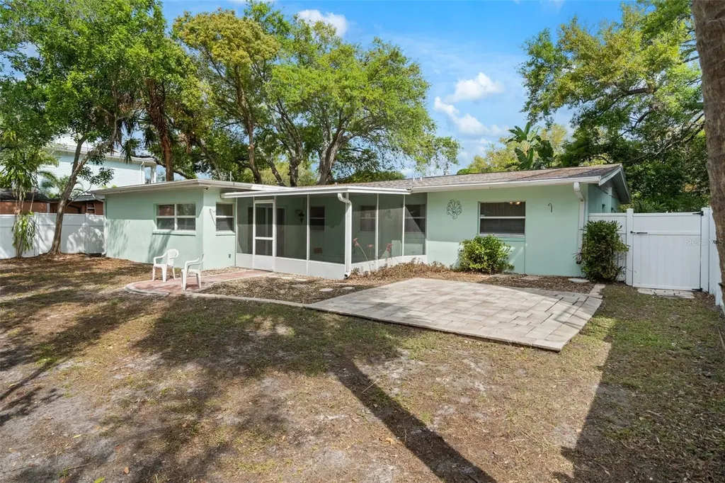 4808 W Euclid Avenue Tampa FL 33629