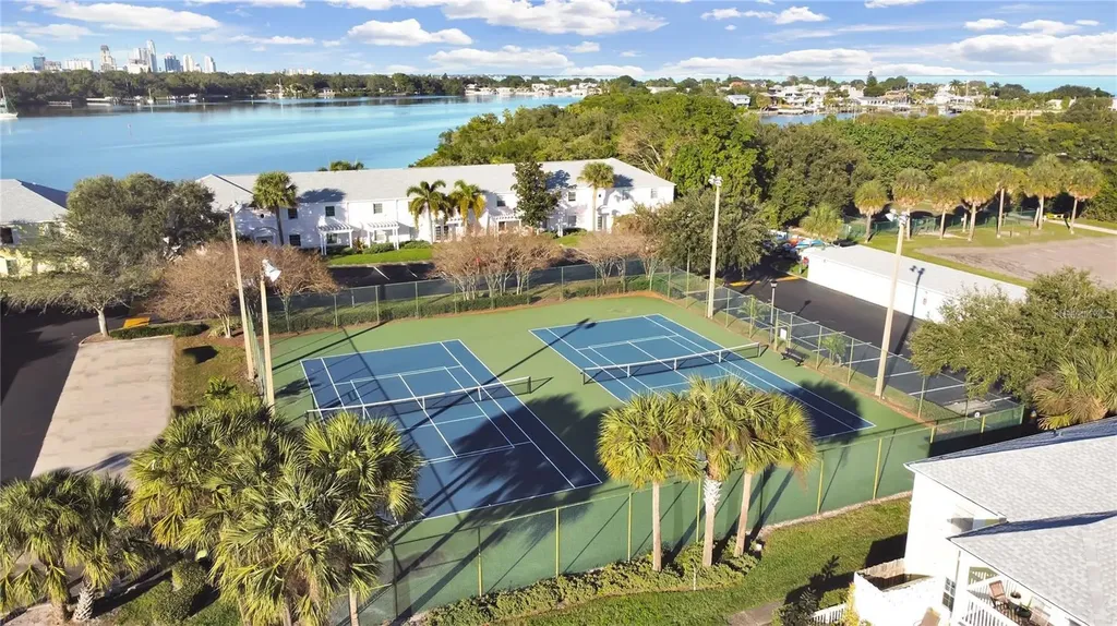 3893 Pompano Drive SE St Petersburg FL 33705