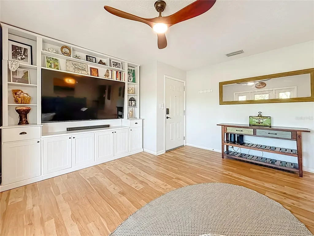 3893 Pompano Drive SE St Petersburg FL 33705