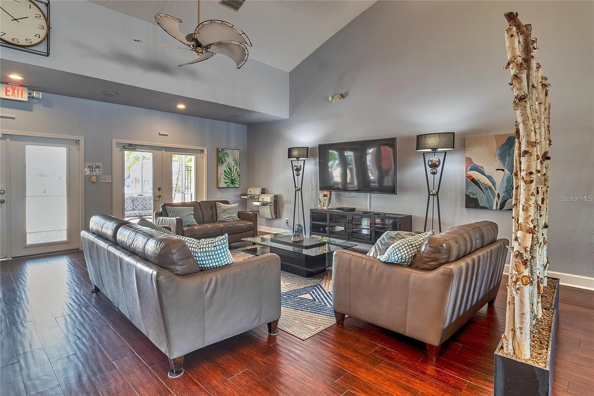 3893 Pompano Drive SE St Petersburg FL 33705
