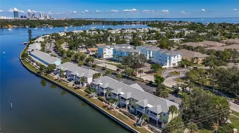 3893 Pompano Drive SE St Petersburg FL 33705