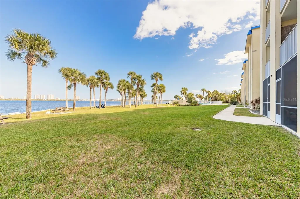 3131 S Ridgewood Avenue South Daytona FL 32119