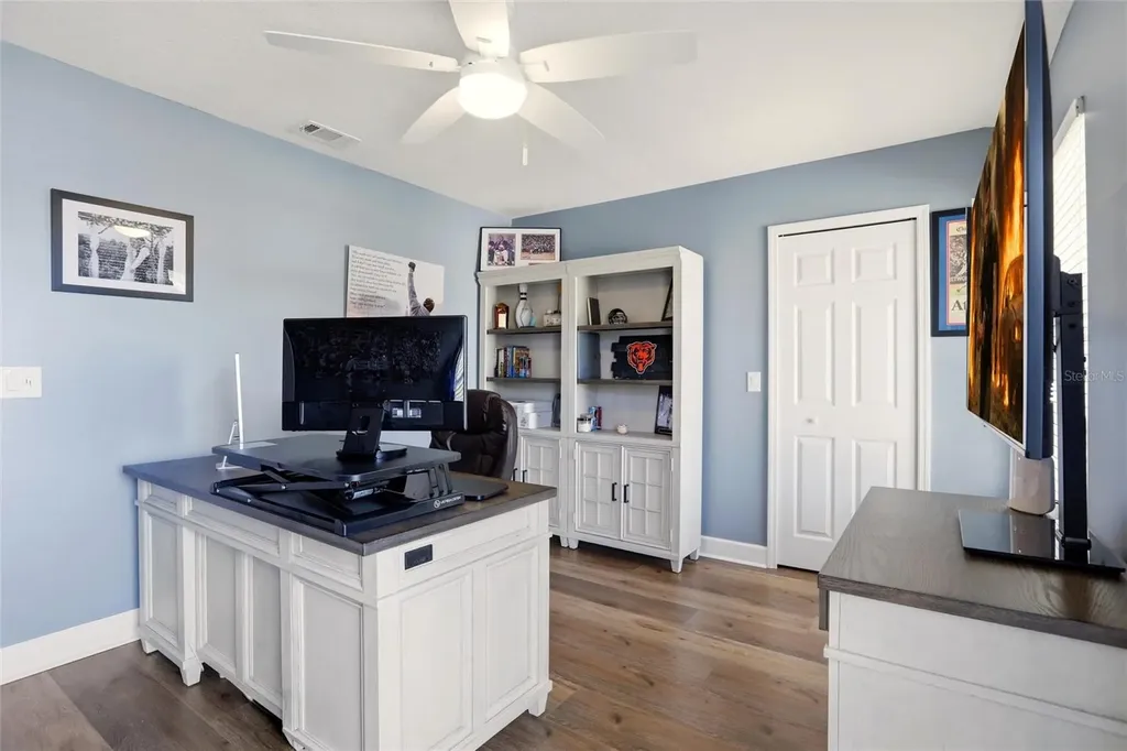 6007 43rd Court E Bradenton FL 34203