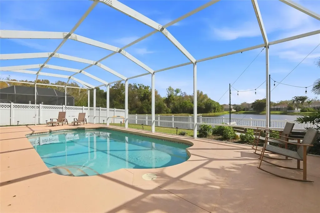6007 43rd Court E Bradenton FL 34203