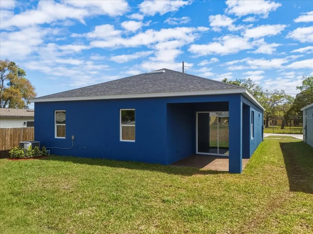 1302 Moselle Avenue Orlando FL 32807
