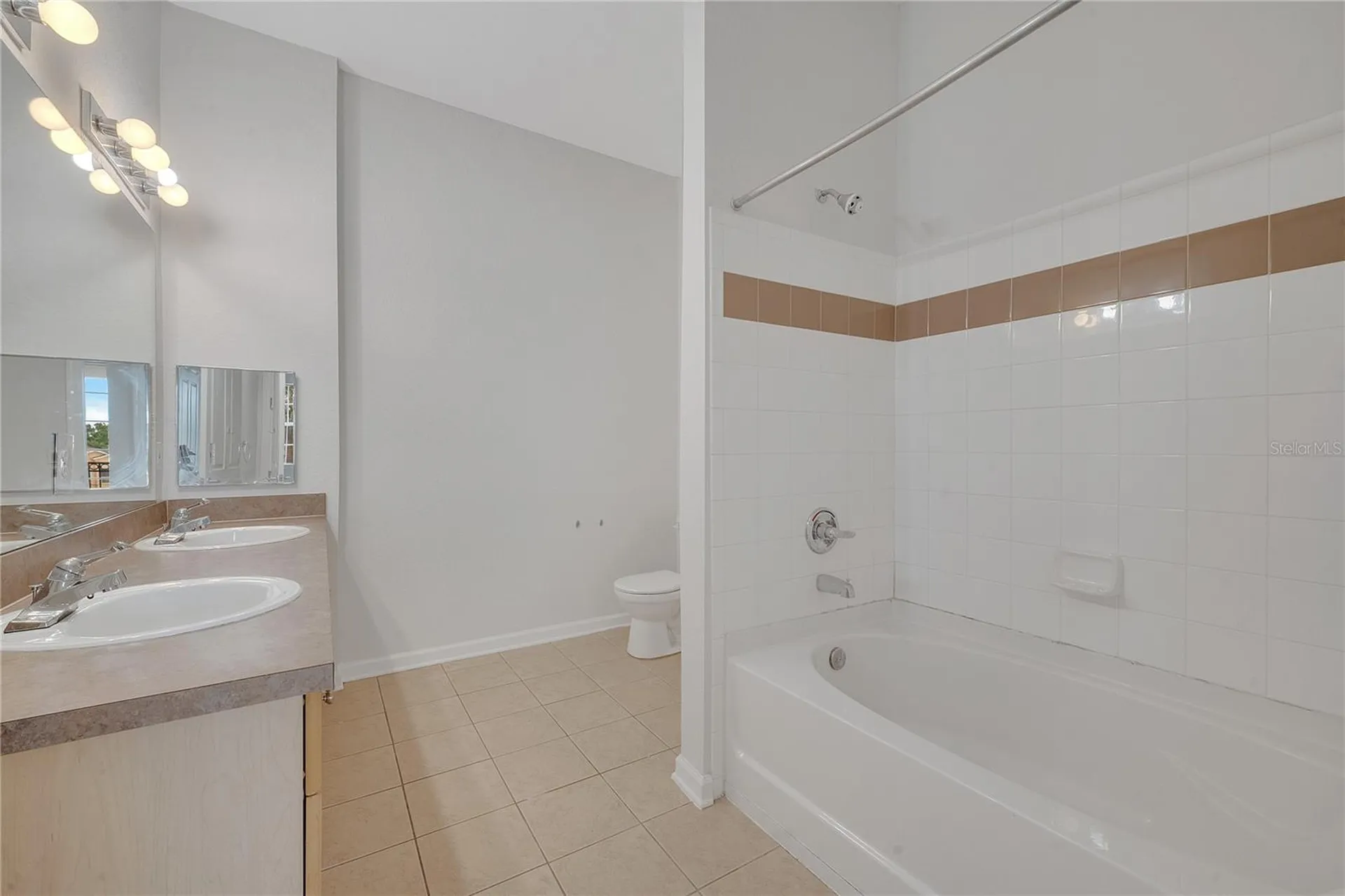 817 Terrace Ridge Circle Davenport FL 33896