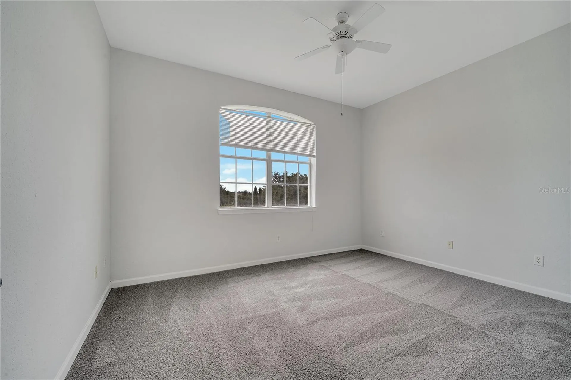 817 Terrace Ridge Circle Davenport FL 33896