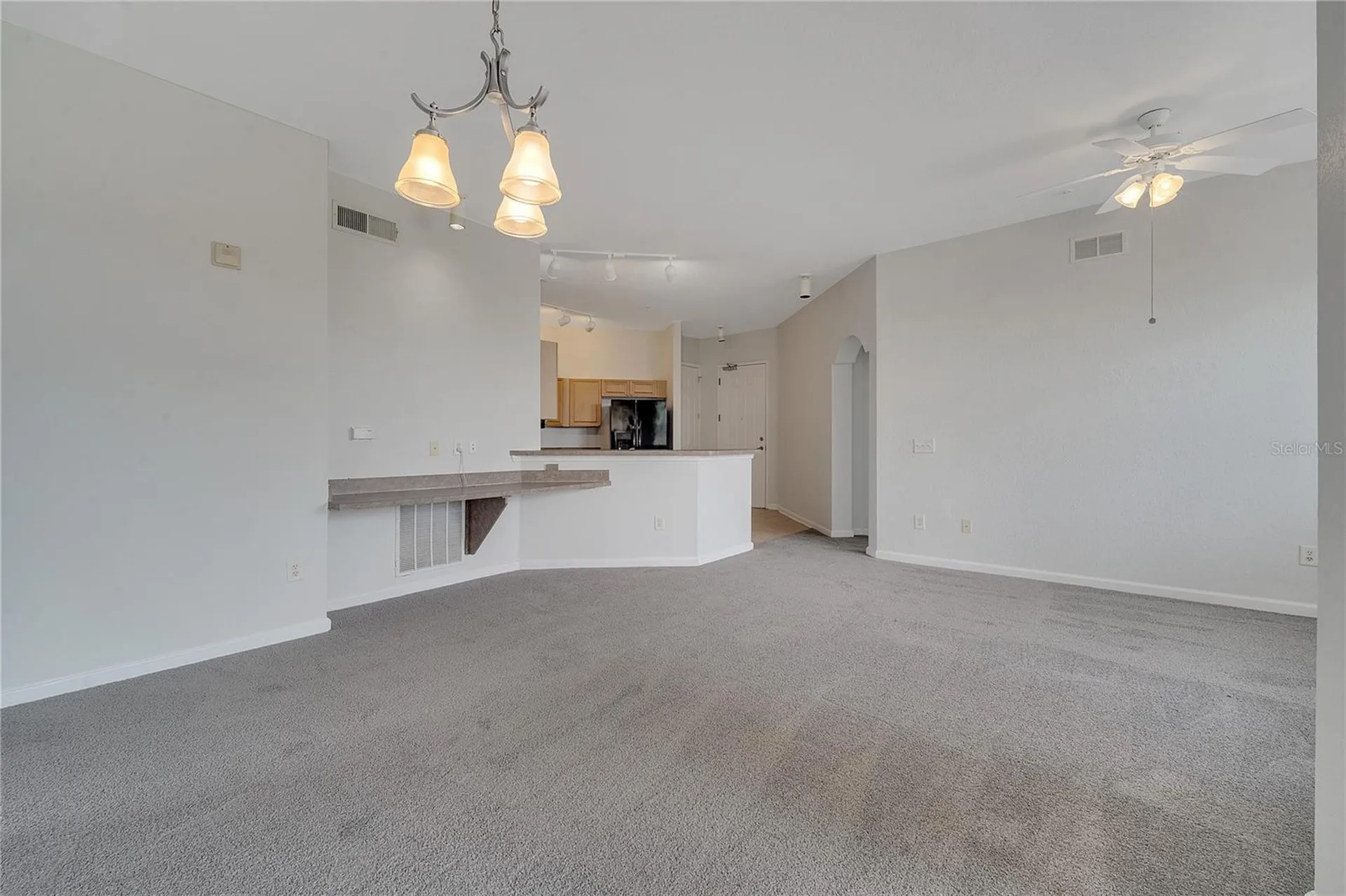 817 Terrace Ridge Circle Davenport FL 33896