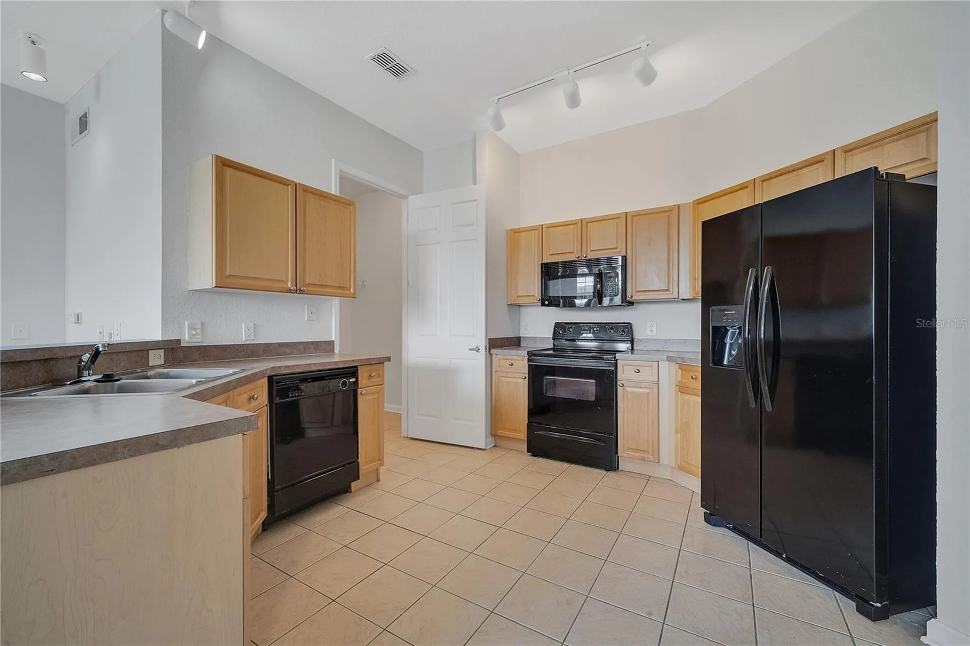 817 Terrace Ridge Circle Davenport FL 33896