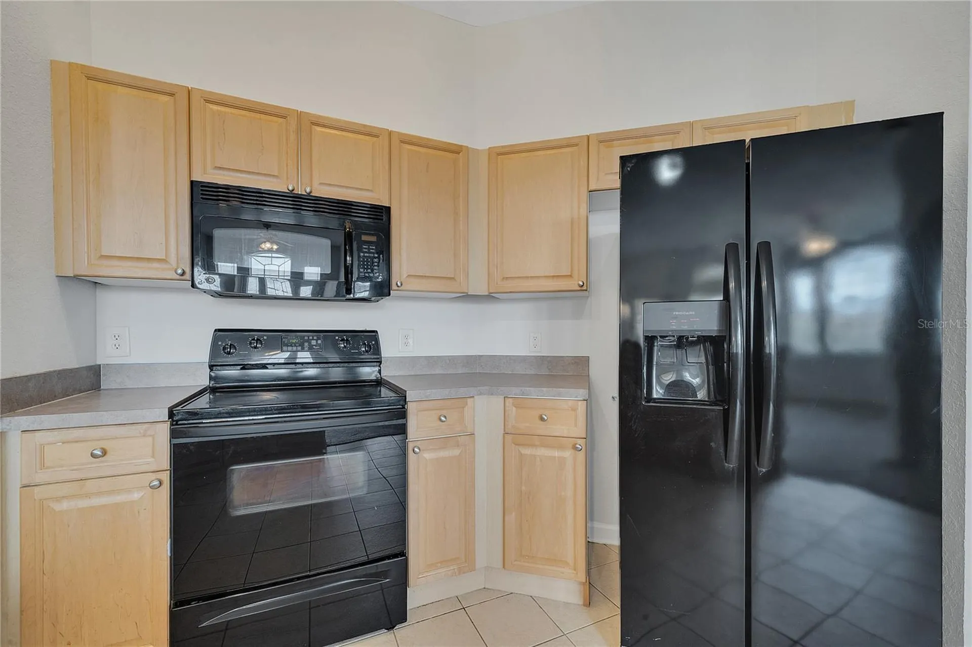 817 Terrace Ridge Circle Davenport FL 33896