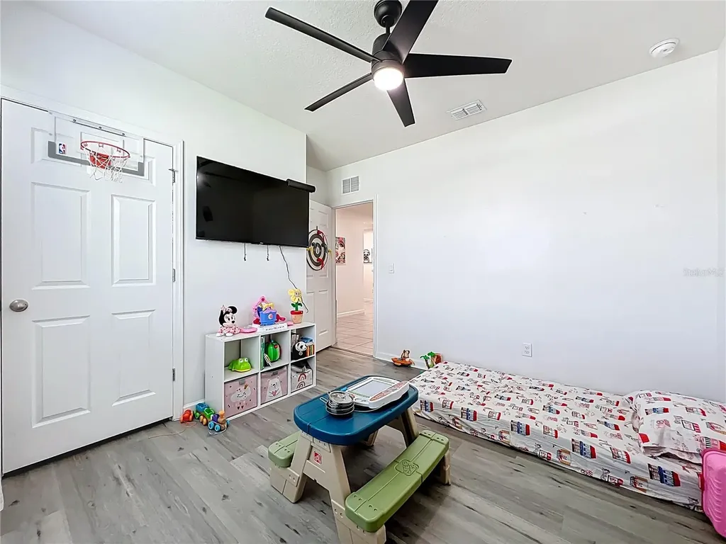 3180 Burrowing Owl Drive Mims FL 32754