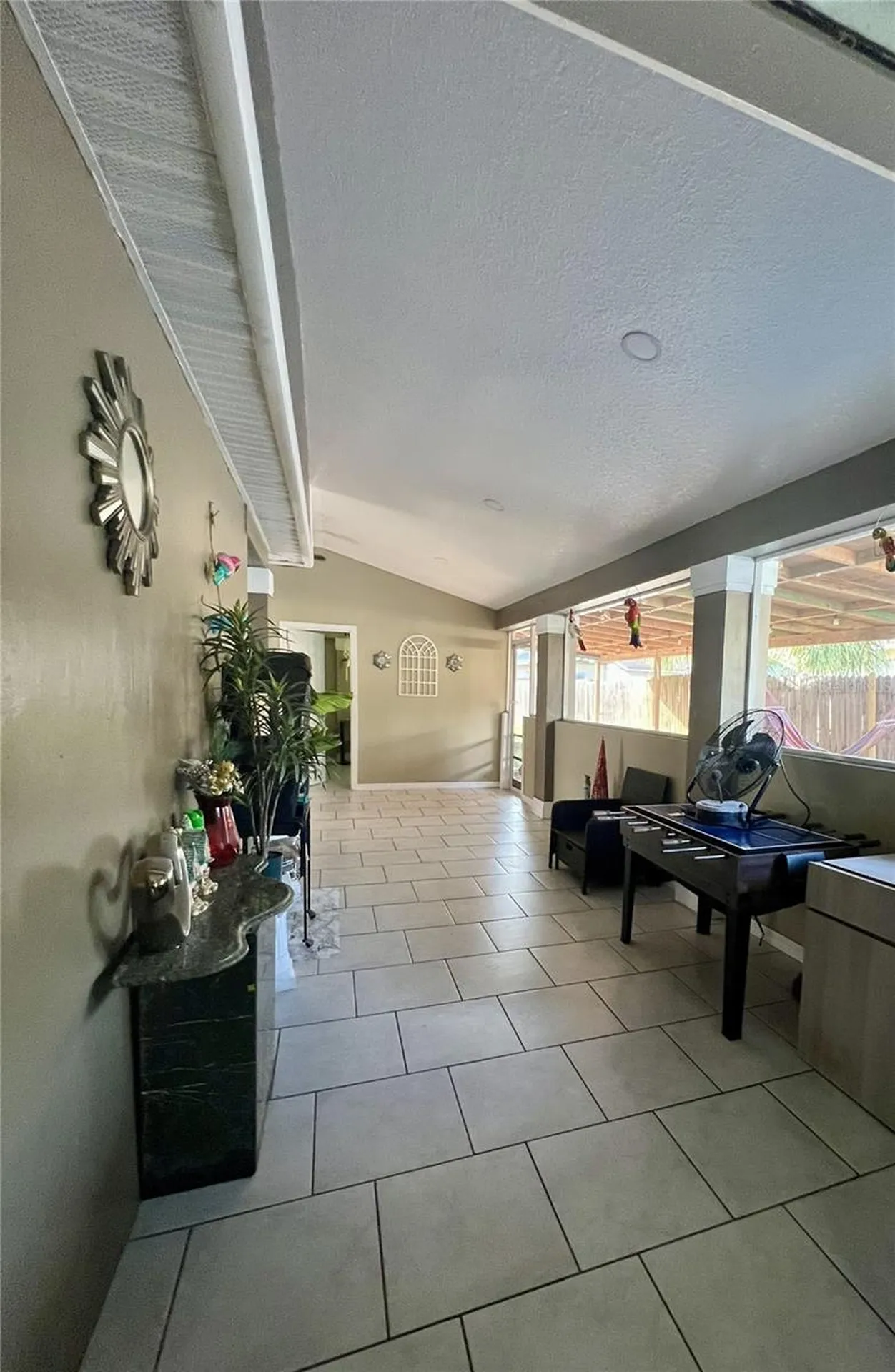 10804 N Myrtle Street Tampa FL 33617