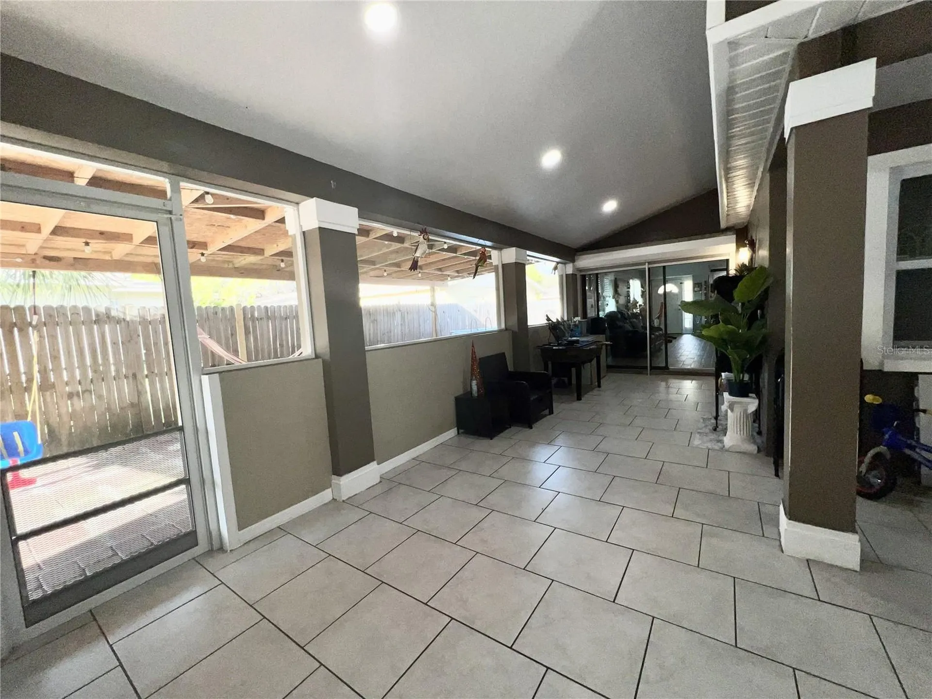 10804 N Myrtle Street Tampa FL 33617