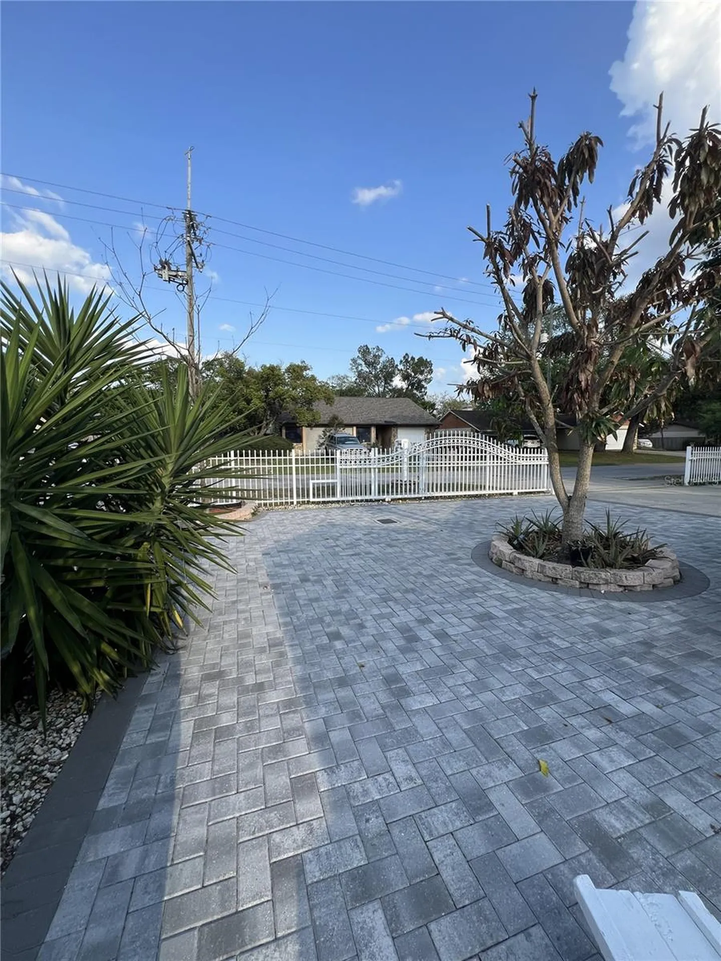 10804 N Myrtle Street Tampa FL 33617