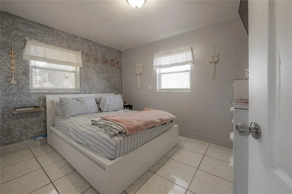 714 Belt Court Tampa FL 33612