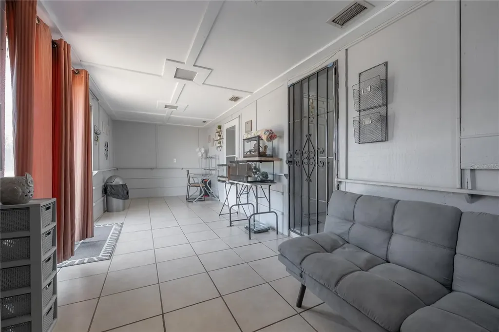 714 Belt Court Tampa FL 33612