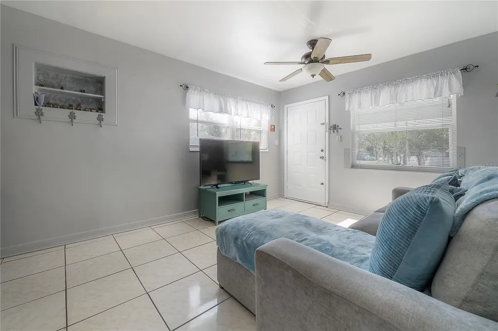 714 Belt Court Tampa FL 33612