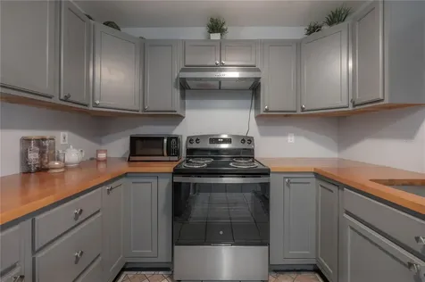 714 Belt Court Tampa FL 33612