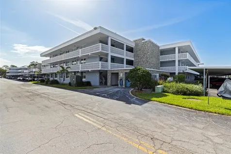 4895 Bay Street NE St Petersburg FL 33703