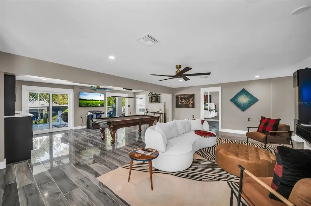 7149 Longboat Drive N Longboat Key FL 34228
