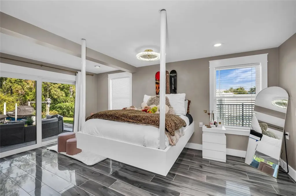 7149 Longboat Drive N Longboat Key FL 34228