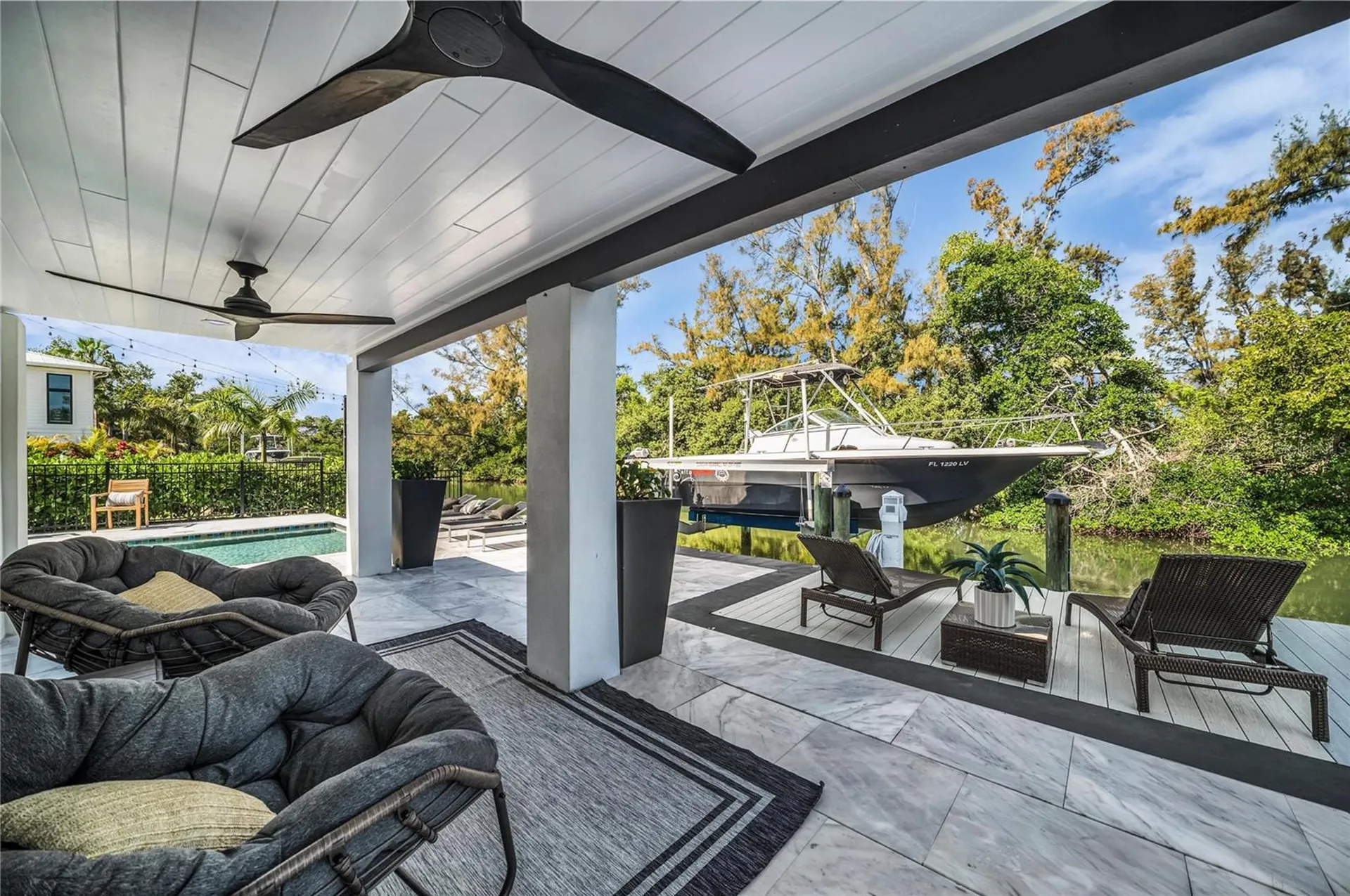 7149 Longboat Drive N Longboat Key FL 34228
