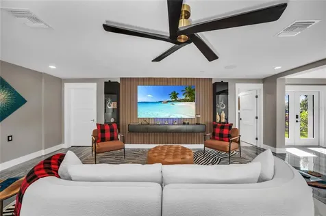 7149 Longboat Drive N Longboat Key FL 34228