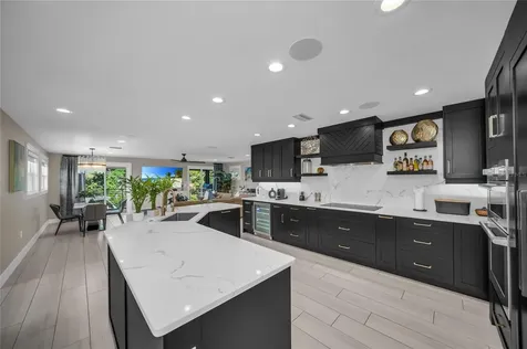 7149 Longboat Drive N Longboat Key FL 34228