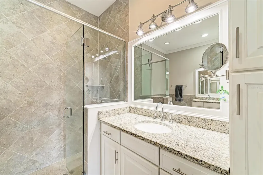 348 Sapphire Lake Drive Bradenton FL 34209