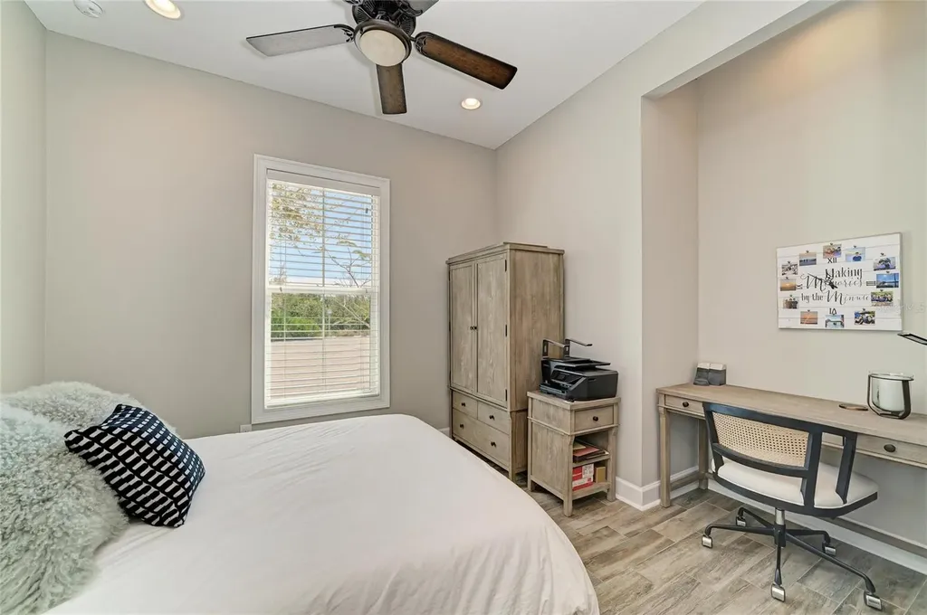348 Sapphire Lake Drive Bradenton FL 34209