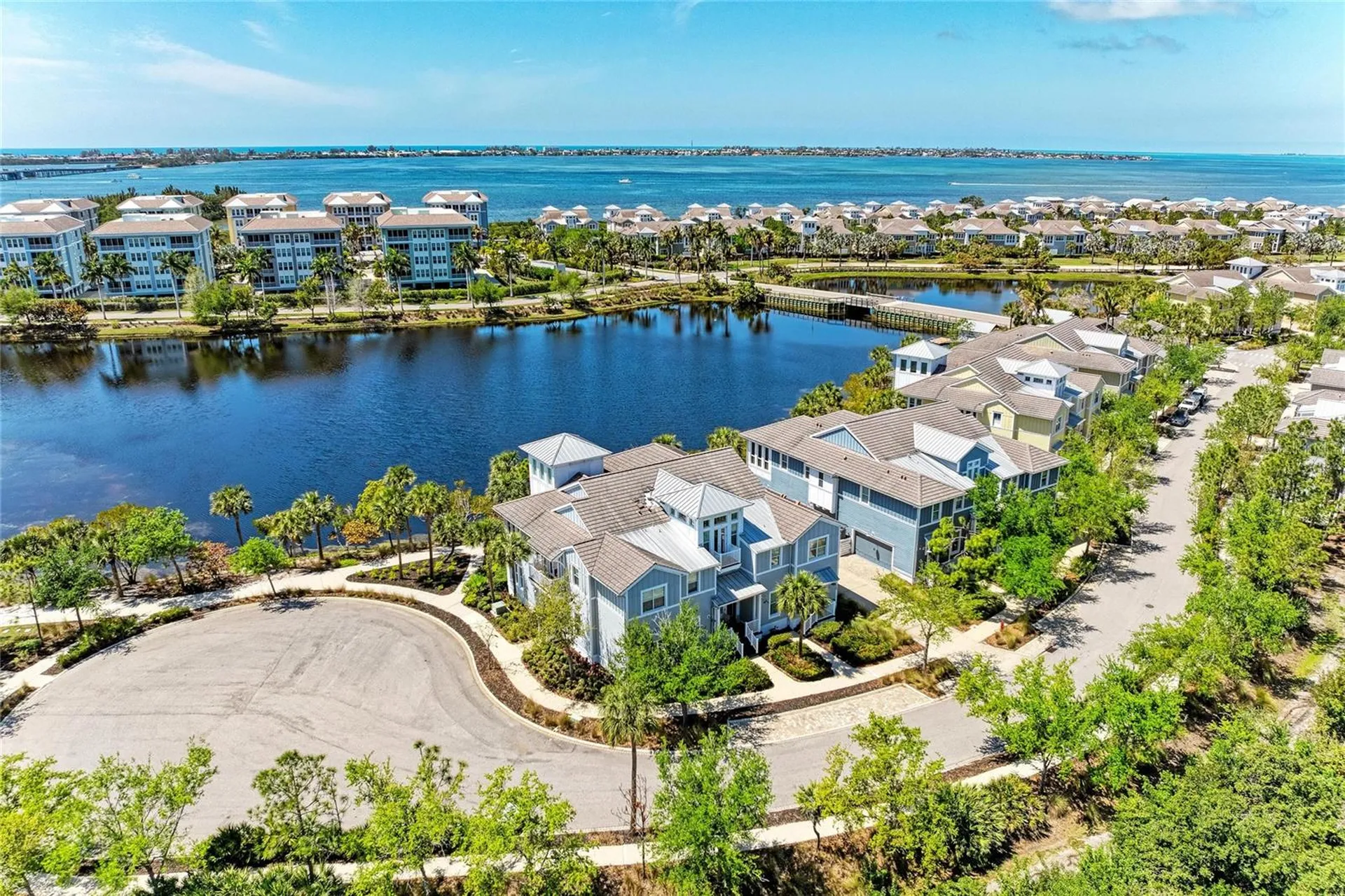 348 Sapphire Lake Drive Bradenton FL 34209