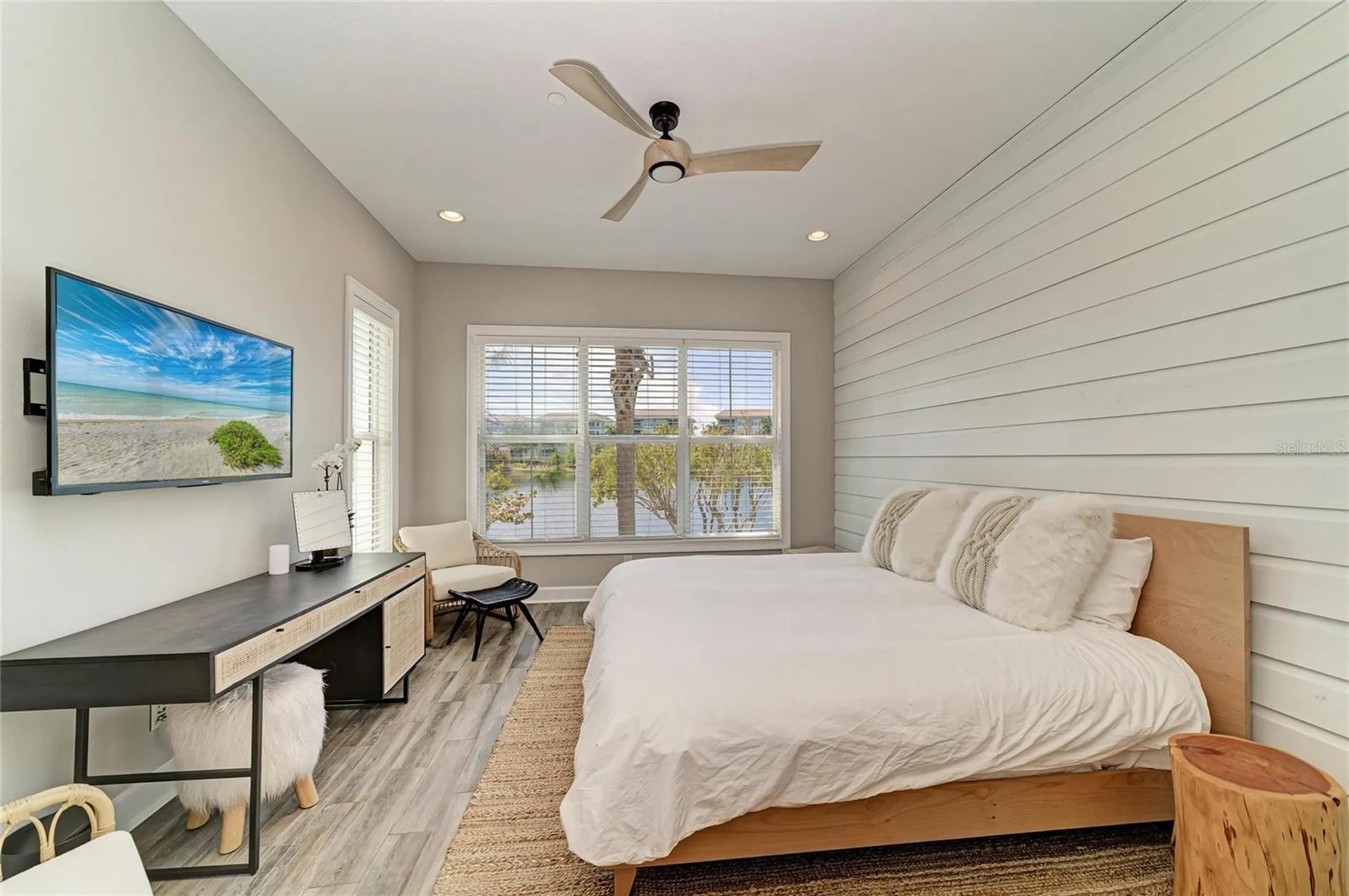 348 Sapphire Lake Drive Bradenton FL 34209