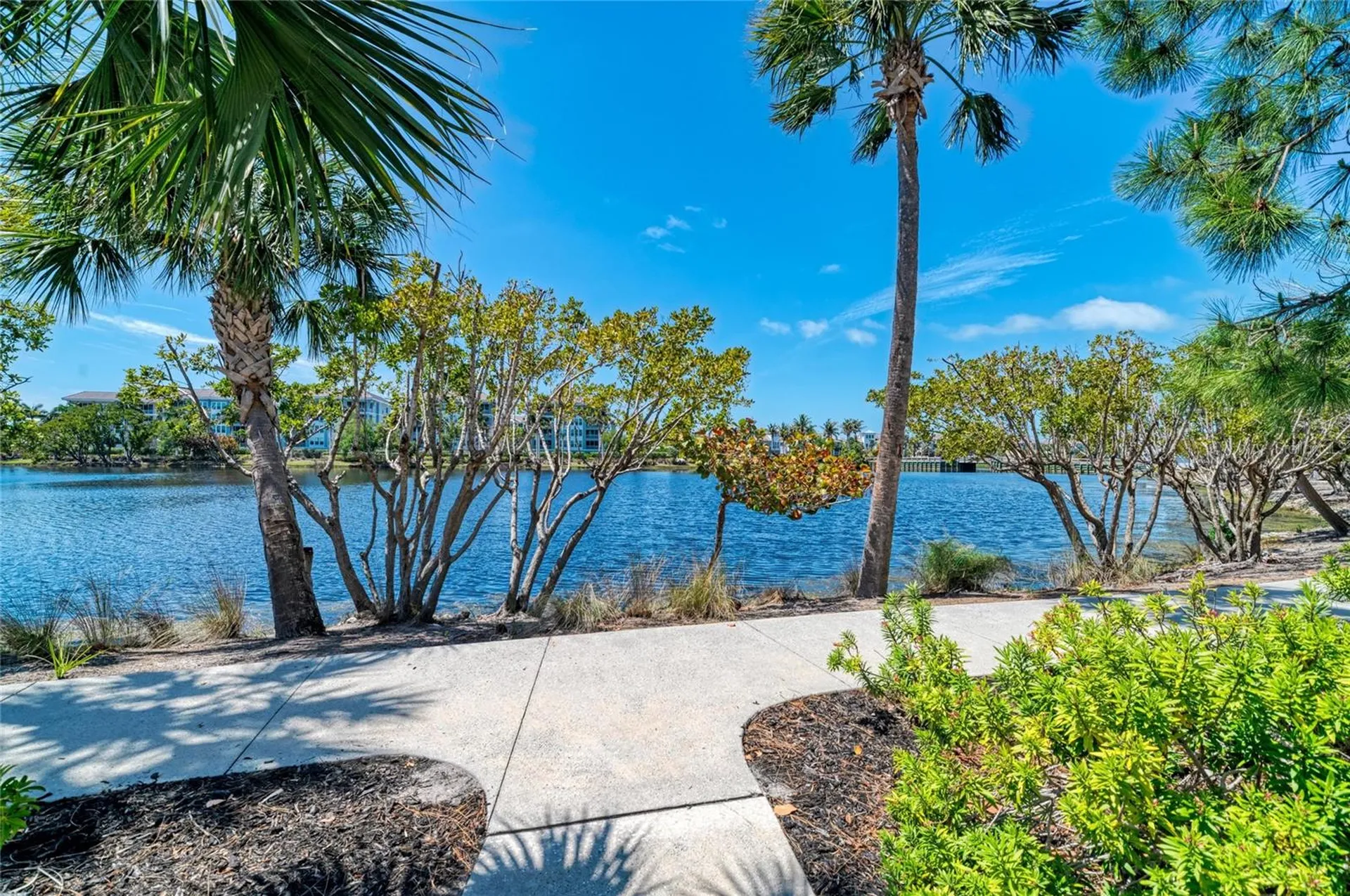 348 Sapphire Lake Drive Bradenton FL 34209