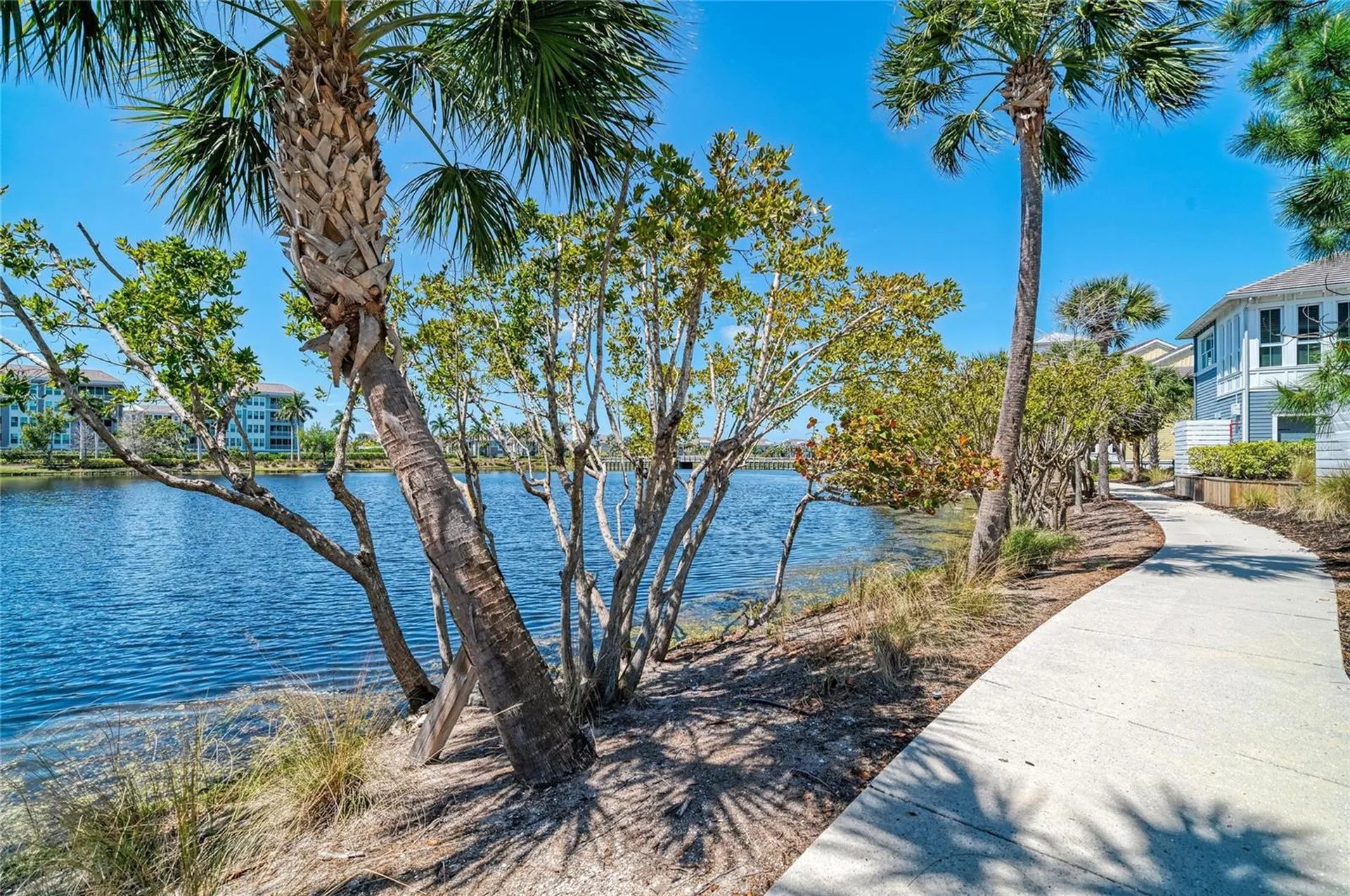 348 Sapphire Lake Drive Bradenton FL 34209