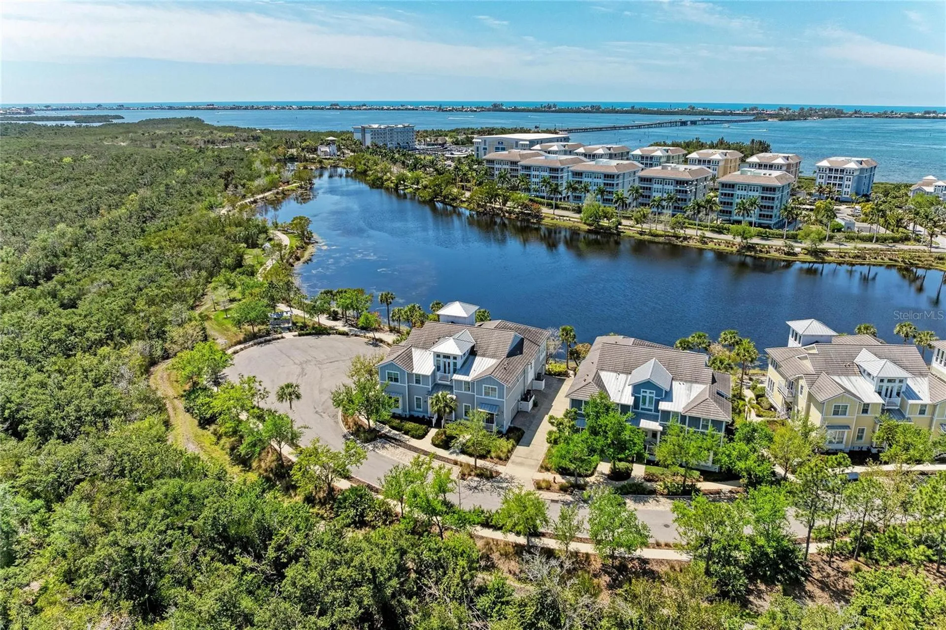 348 Sapphire Lake Drive Bradenton FL 34209