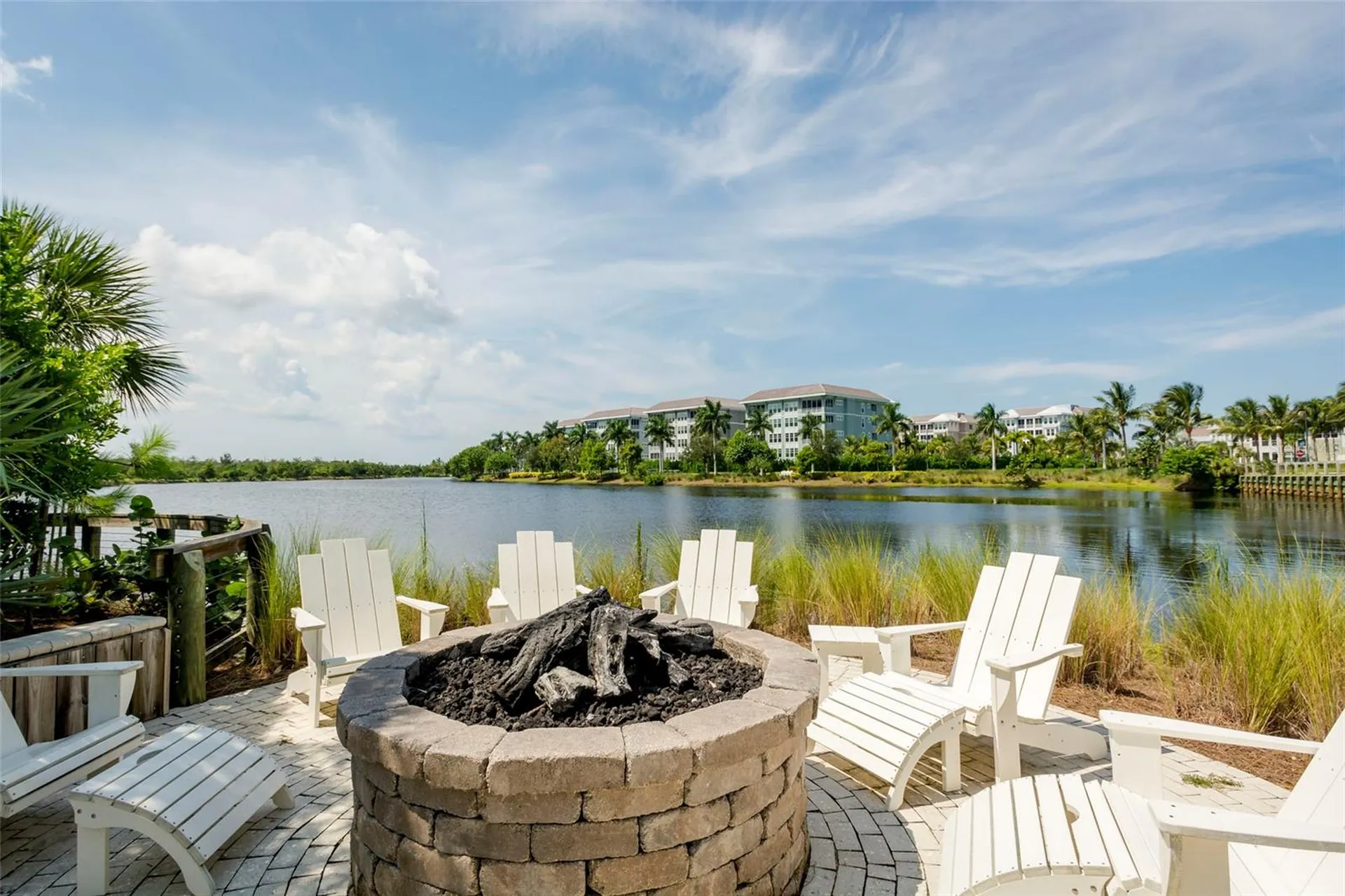 348 Sapphire Lake Drive Bradenton FL 34209