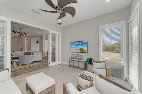 348 Sapphire Lake Drive Bradenton FL 34209