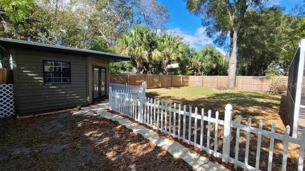 1742 Cardinal Drive Clearwater FL 33759