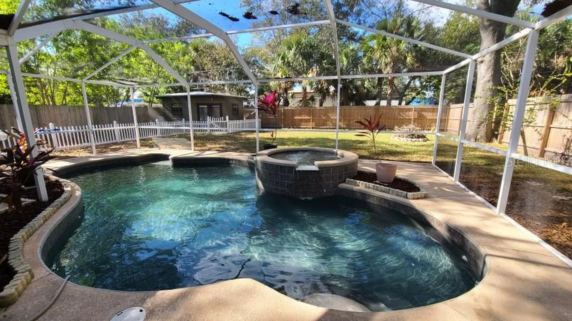 1742 Cardinal Drive Clearwater FL 33759