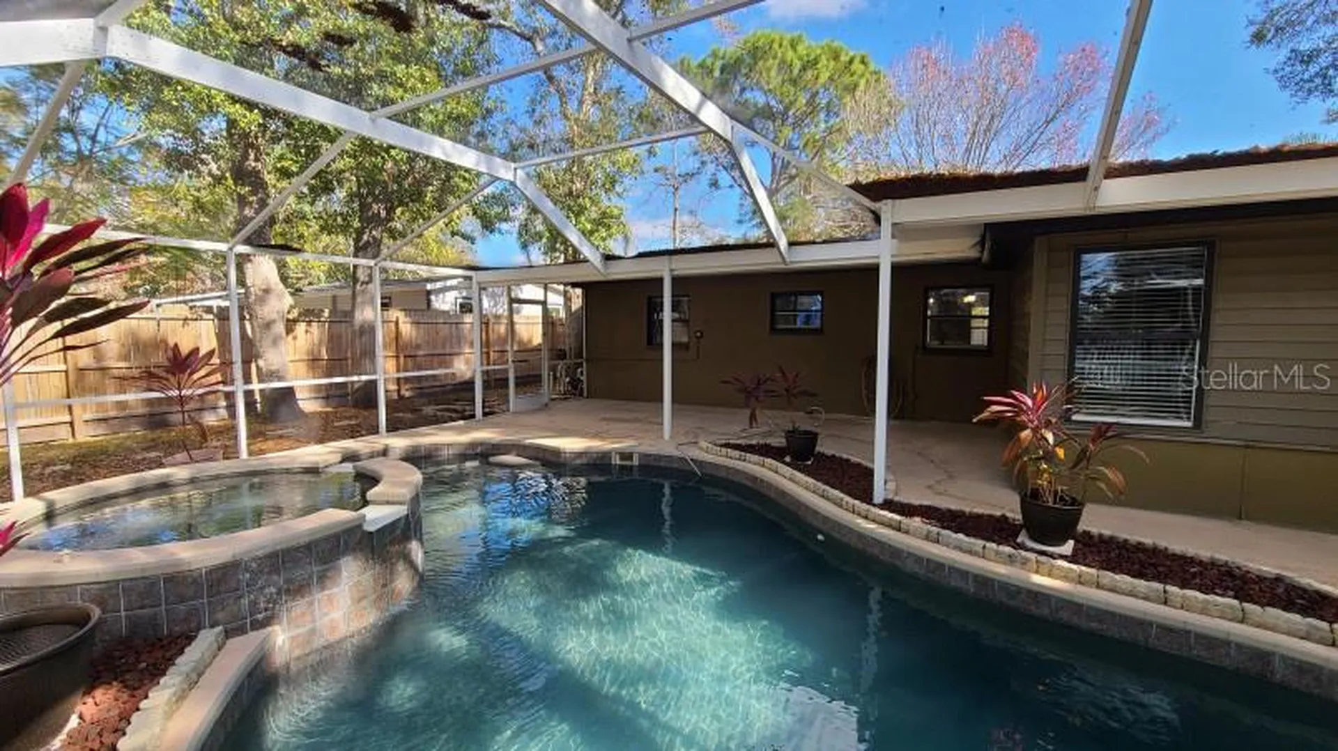 1742 Cardinal Drive Clearwater FL 33759