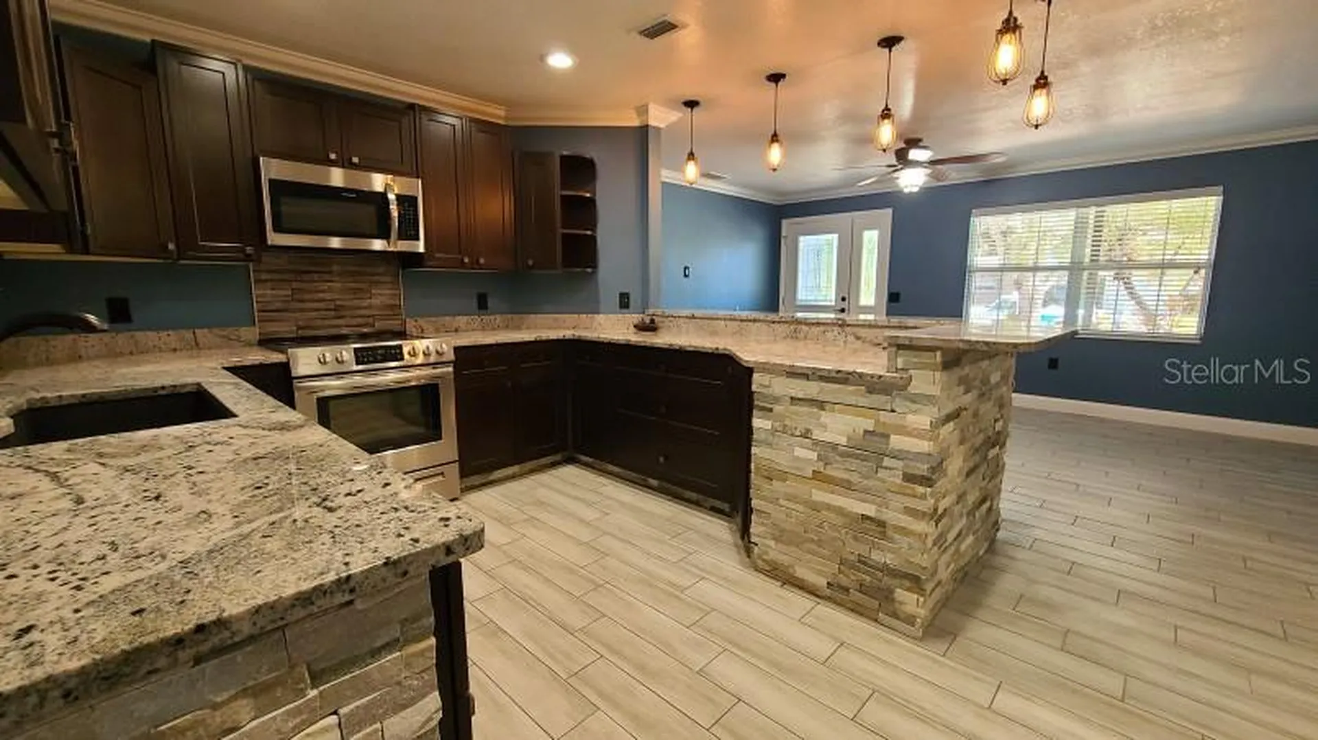 1742 Cardinal Drive Clearwater FL 33759